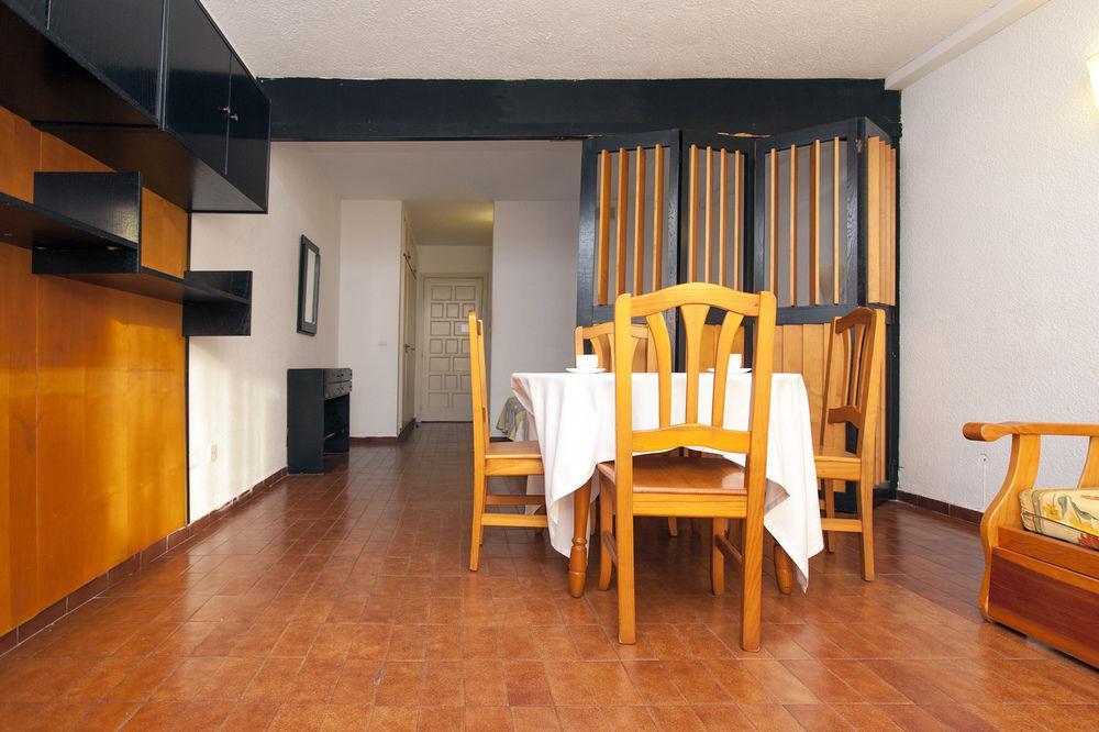 Apartamentos Alboran-Arysal Salou Exterior photo